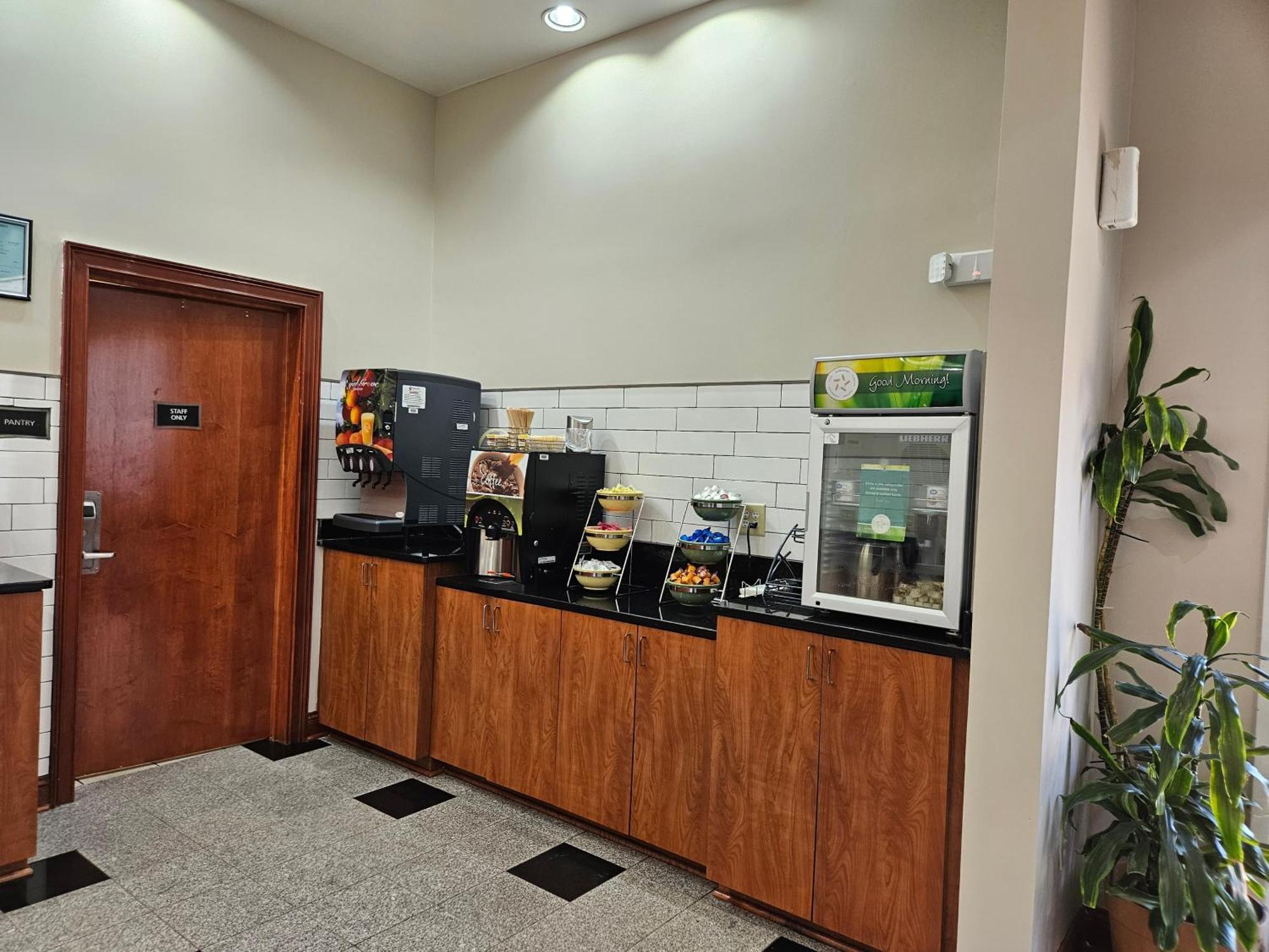 Quality Inn & Suites Greenville I-65 Zewnętrze zdjęcie